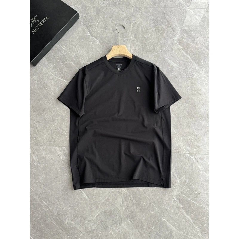 Outdoor Moisture-Wicking T-Shirt photo 2