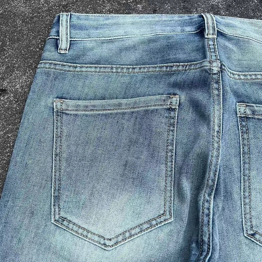 Design Straight-Leg Light Wash Denim Jeans - 6