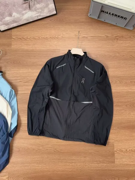On Running Windbreaker Jacket Navy Blue Outerwear - 8