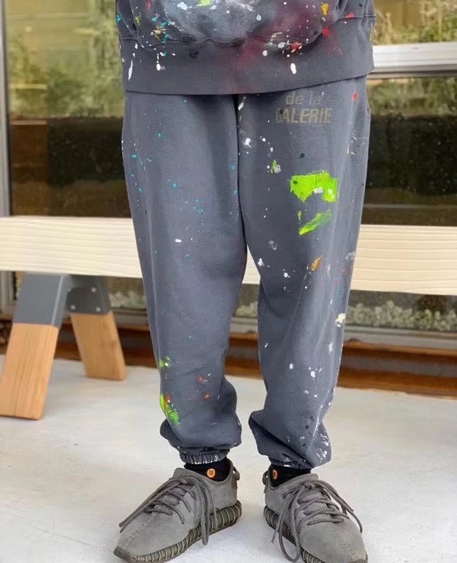 Wide-Leg Sweatpants photo 4