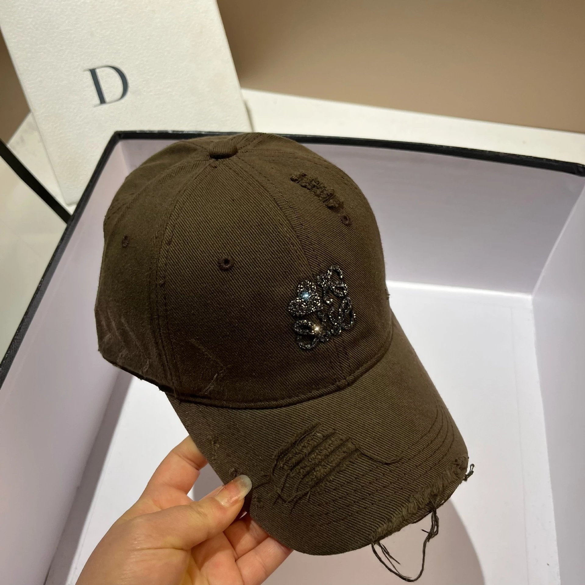 Heart Embroidery Baseball Cap photo 7