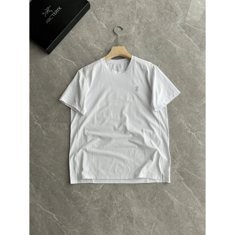 Outdoor Moisture-Wicking T-Shirt photo 3