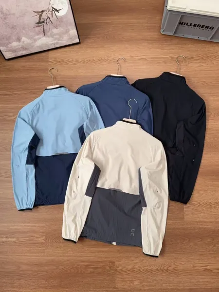 On Running Windbreaker Jacket Navy Blue Outerwear - 6