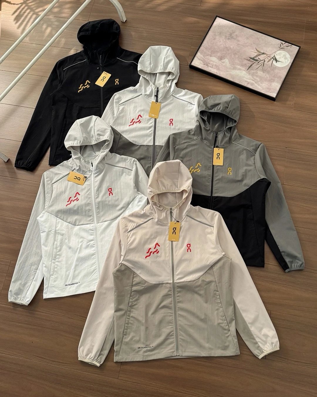 Outdoor Lightweight Windbreaker Jacket photo 8