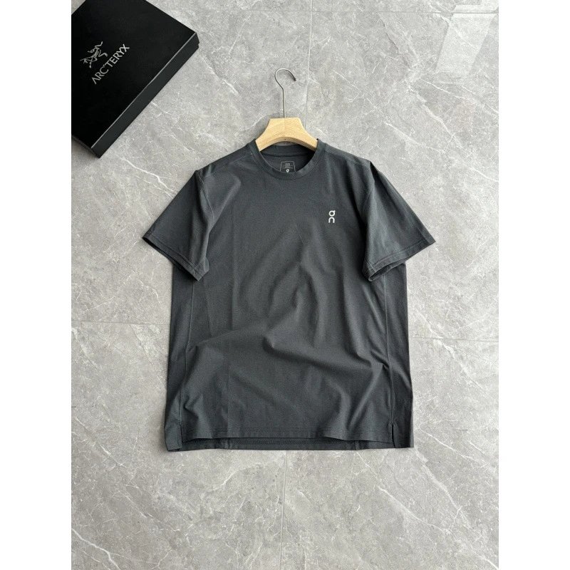 Outdoor Moisture-Wicking T-Shirt photo 4