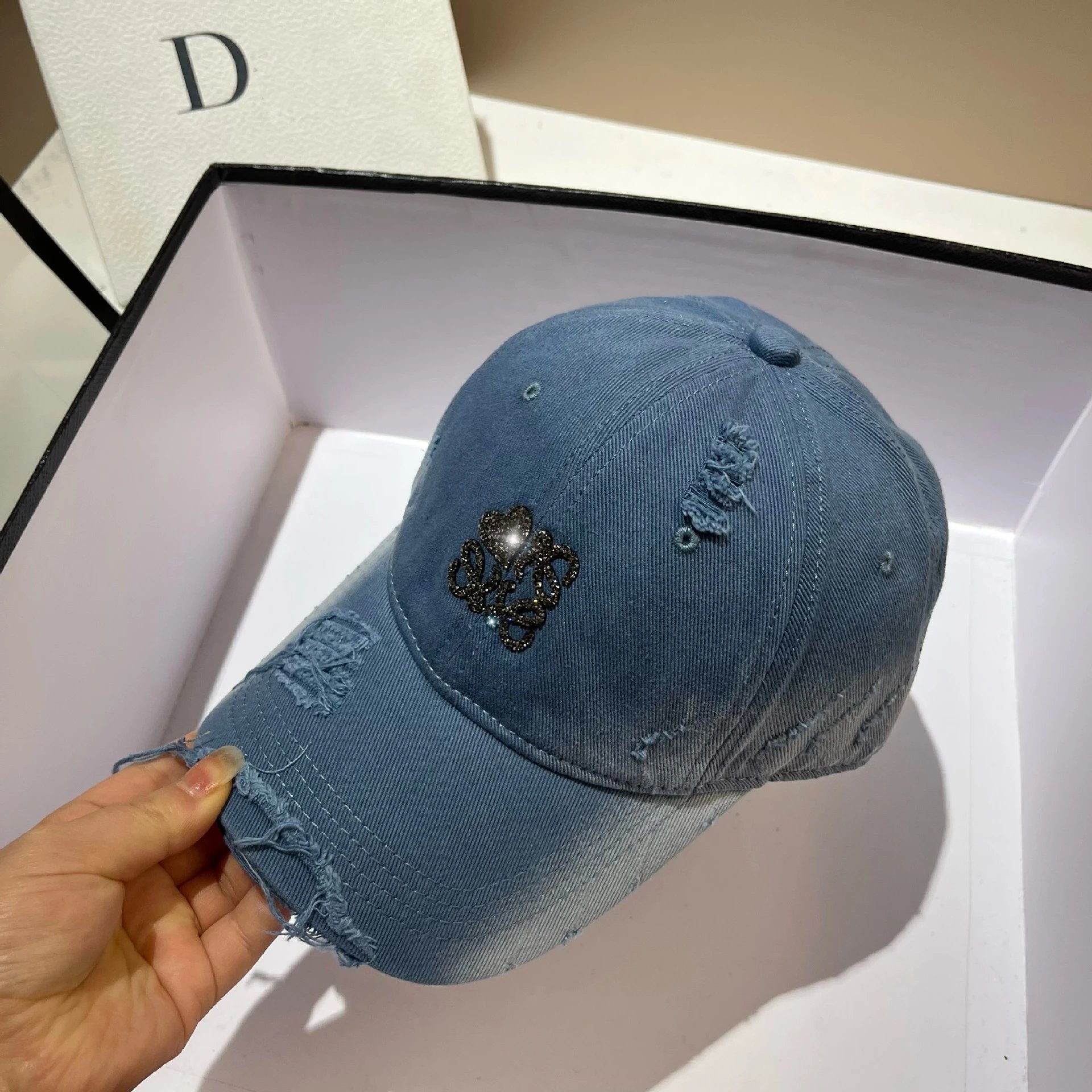 Heart Embroidery Baseball Cap photo 5