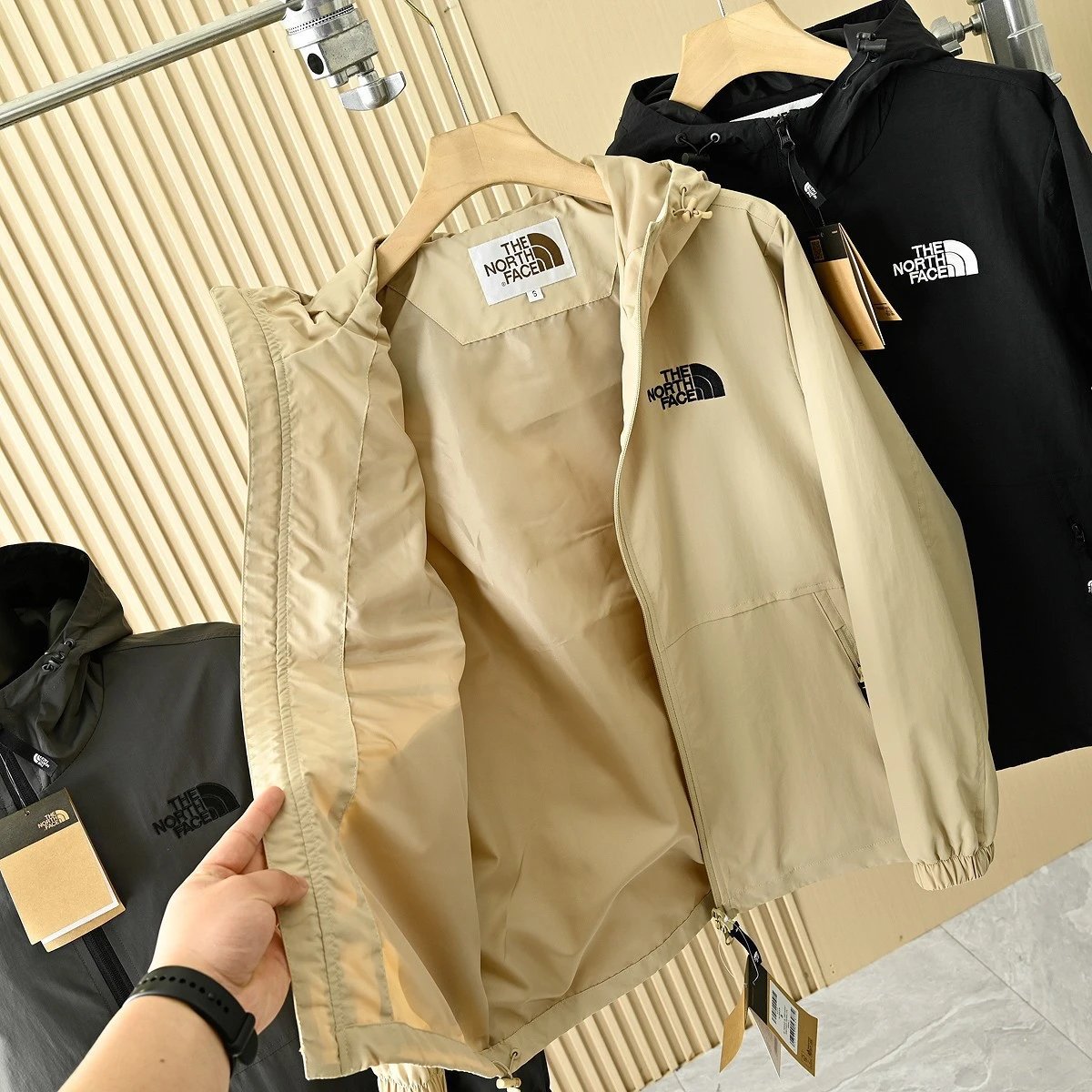 Outdoor Hoodie Jacket photo 6