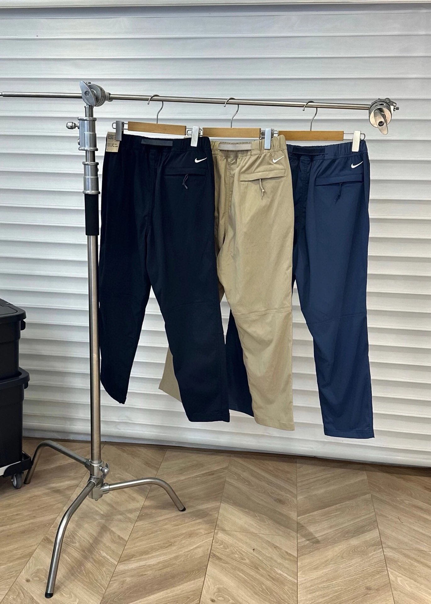 Outdoor Water-Resistant Pants photo 2
