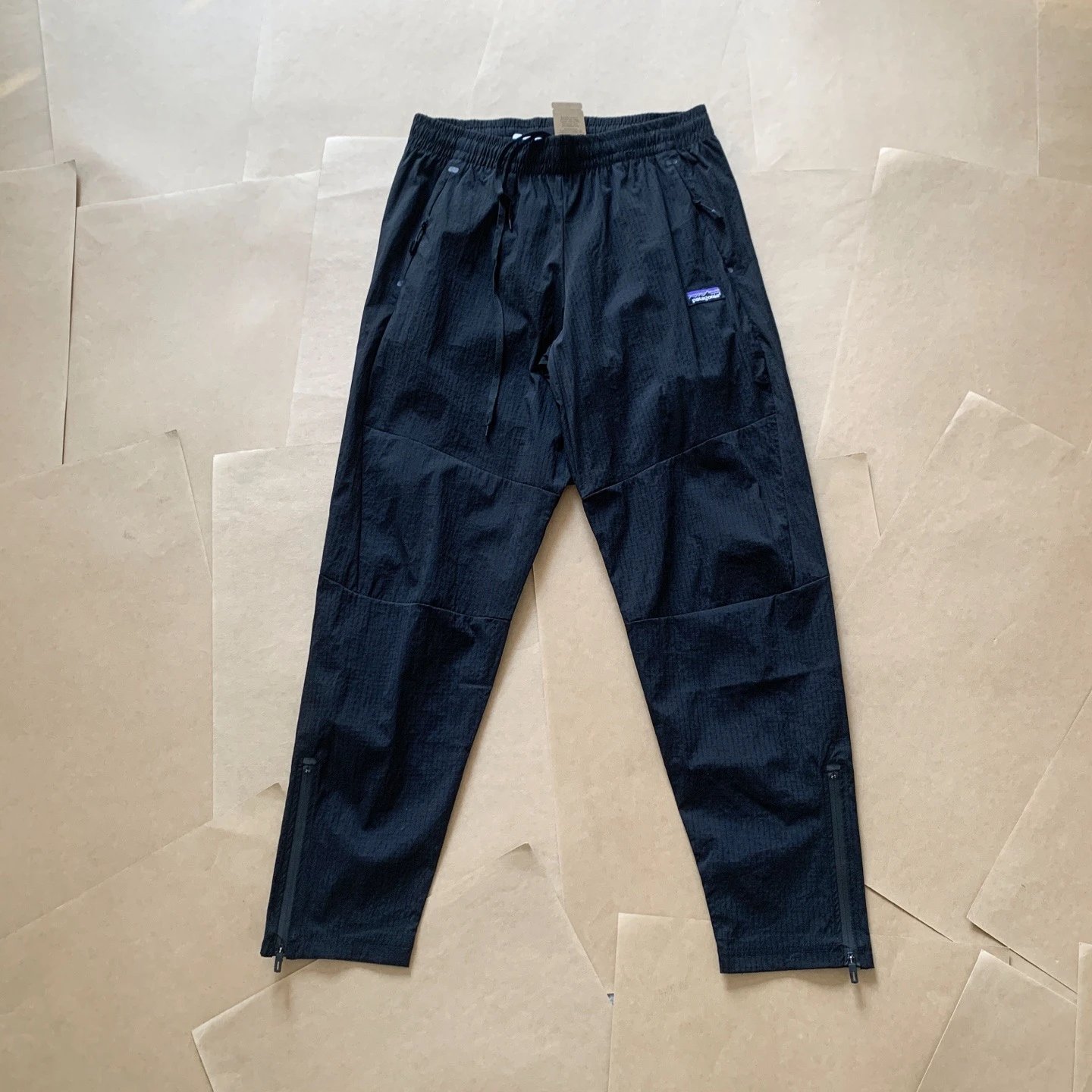 Water-Resistant Nylon Pants photo 3