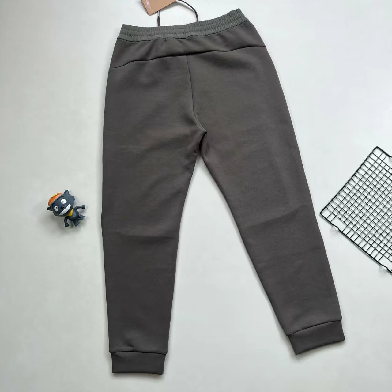 On Running Cloud Joggers Gray Sweatpants - 7