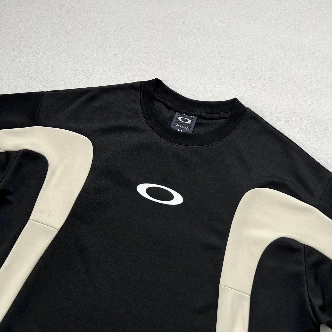 Geometric Line Spliced Quick-Dry T-Shirt photo 7