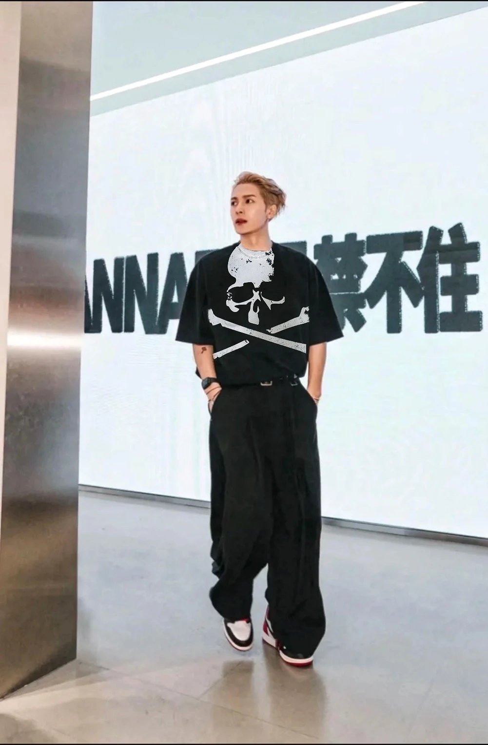 Skull Head Webbing Short Sleeve T-Shirt photo 8