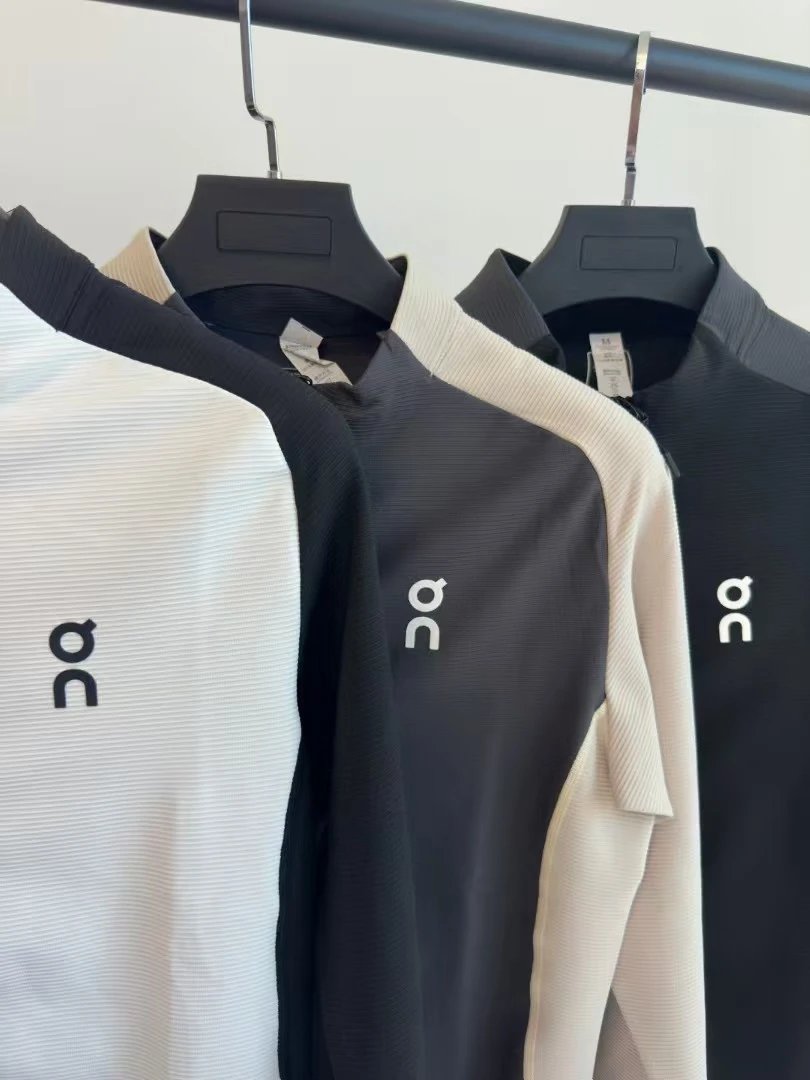 On Running Windbreaker Jacket White/Charcoal/Black - 11