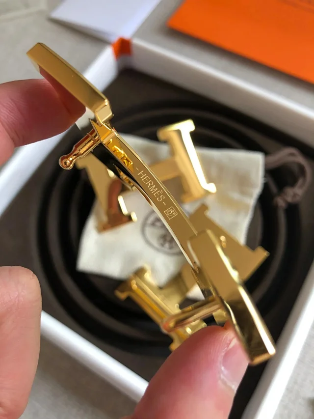 Hermès Belts 38 mm Reversible Leather H-Buckle Belt product detail image 16