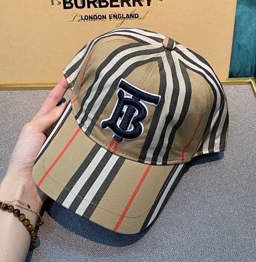 Burberry Hats Plaid baseball caps and bucket hat product detail image 8