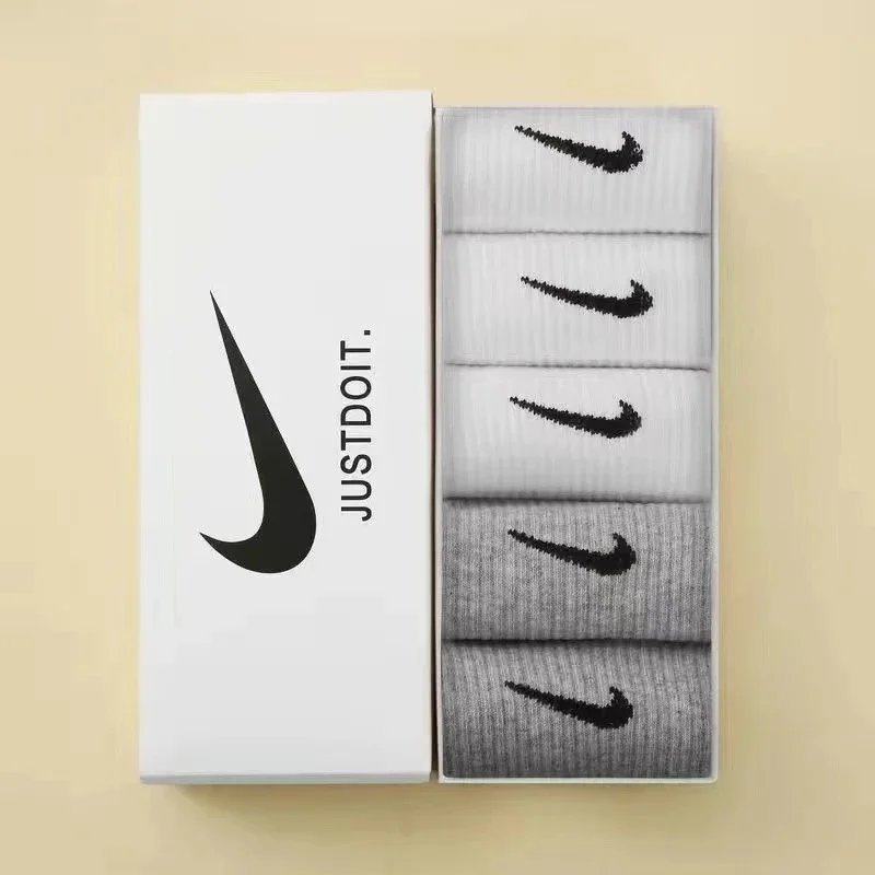 5 pairs [white+white+white+gray+gray]