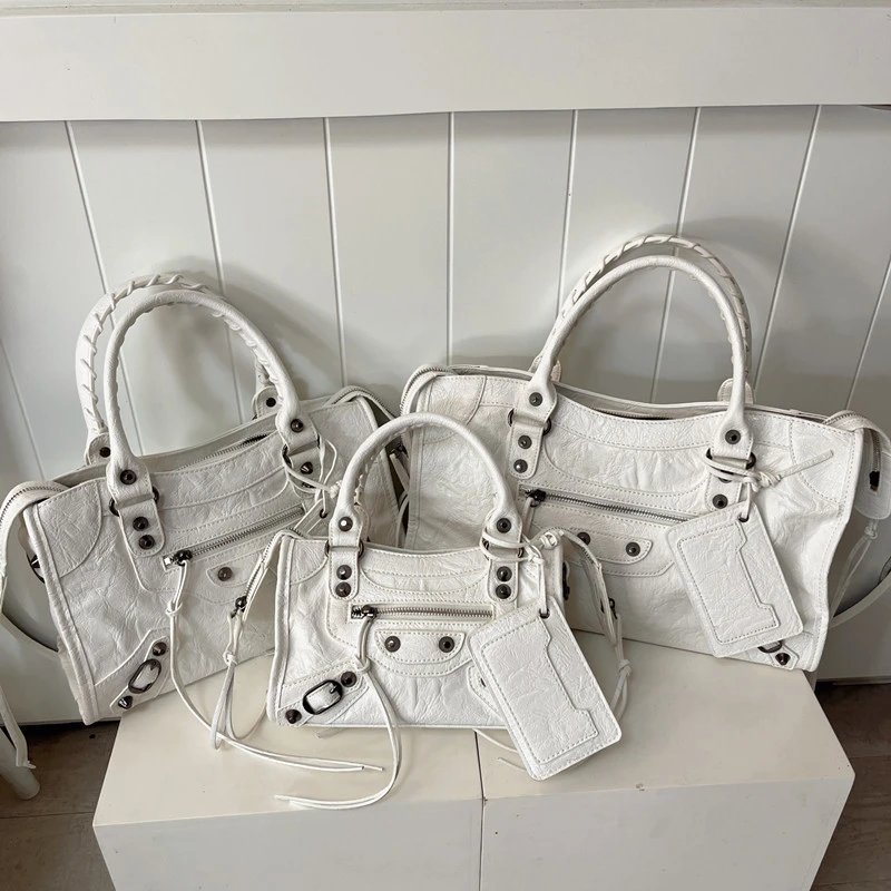 B.alenciaga handbag 巴厘手提包inspreadsheet.com