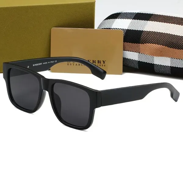 Burberry Square Frame Black Sunglasses - 4
