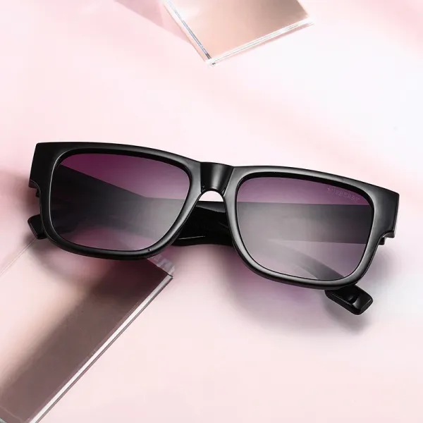 Burberry Square Frame Black Sunglasses - 8