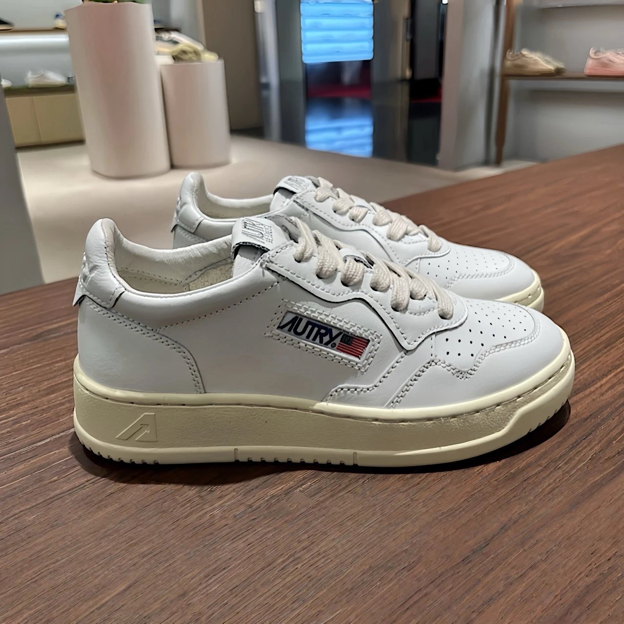 Autry Unisex Board Shoes