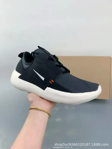 Nike Roshe Two Flyknit Dark Gray Sneakers - 15