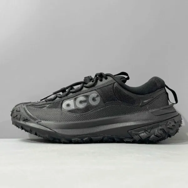 Nike ACG Mountain Fly Low Black Sneakers - 1