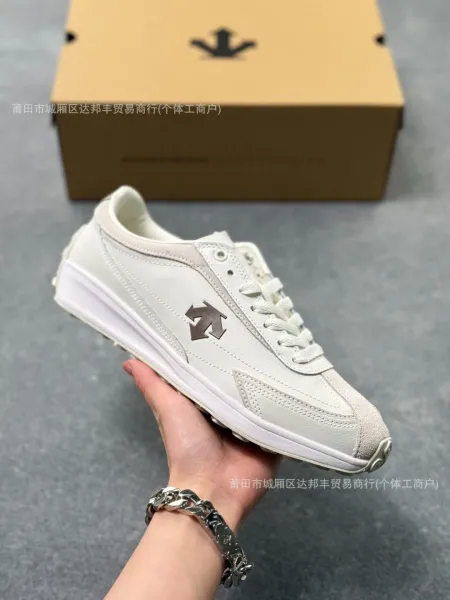 Off-White Diagonal Arrow Low-Top White Sneakers - 1