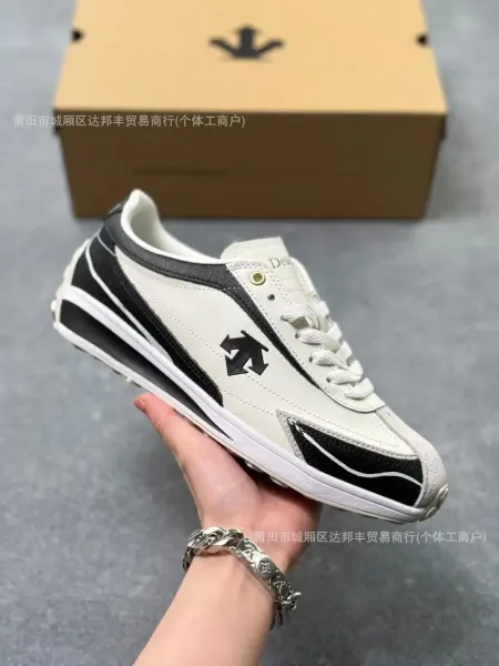 Descente x Digital Pioneer White Black Arrow Sneakers - 1