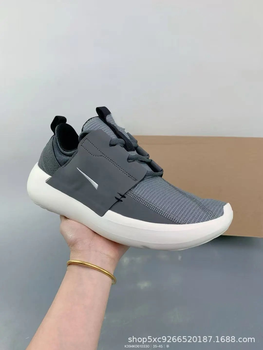 Nike Roshe Two Flyknit Dark Gray Sneakers - 4