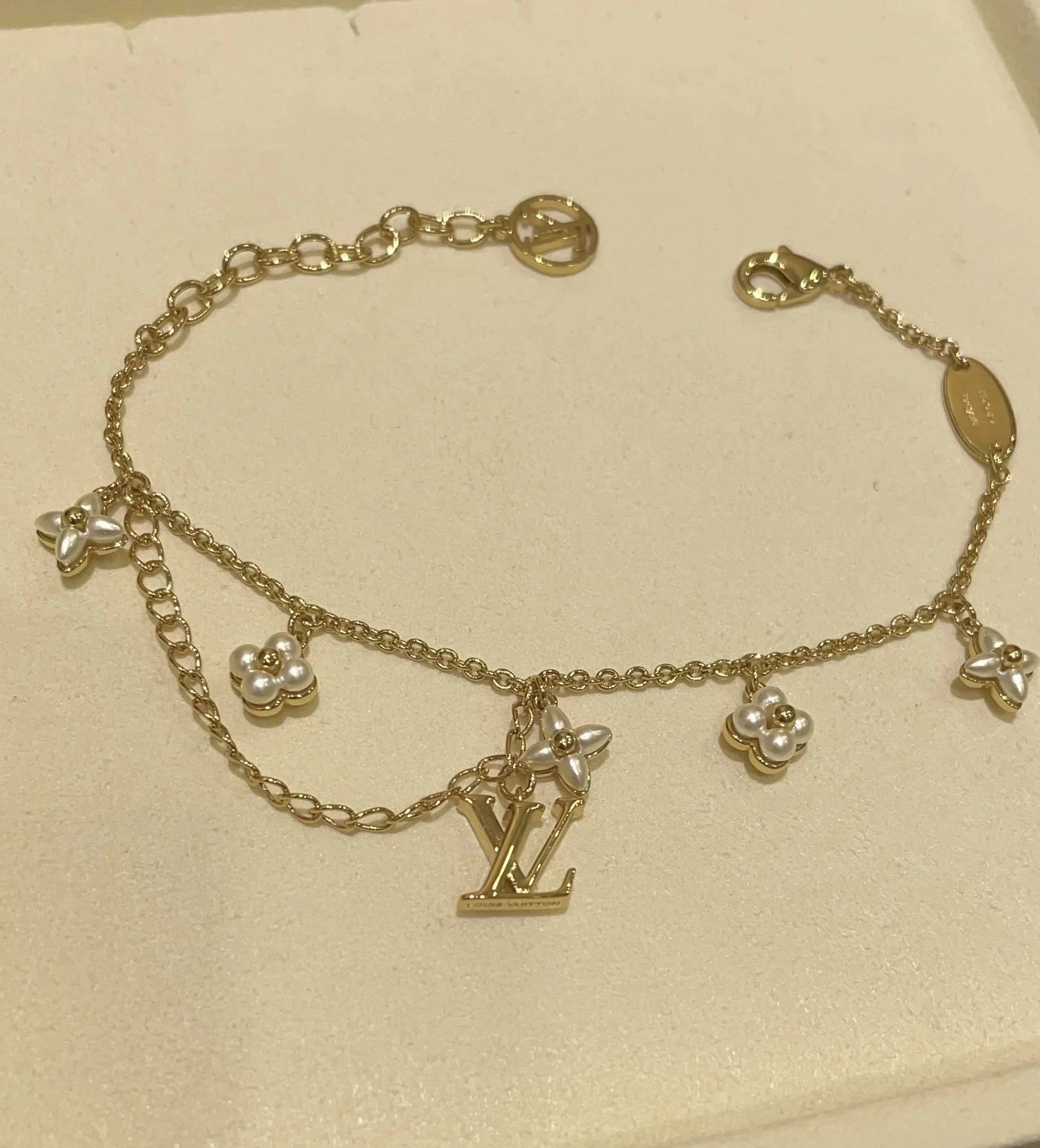 XXX-LYWD字母花卉图案珍珠金色手链-3724:findsindex.com - 196755