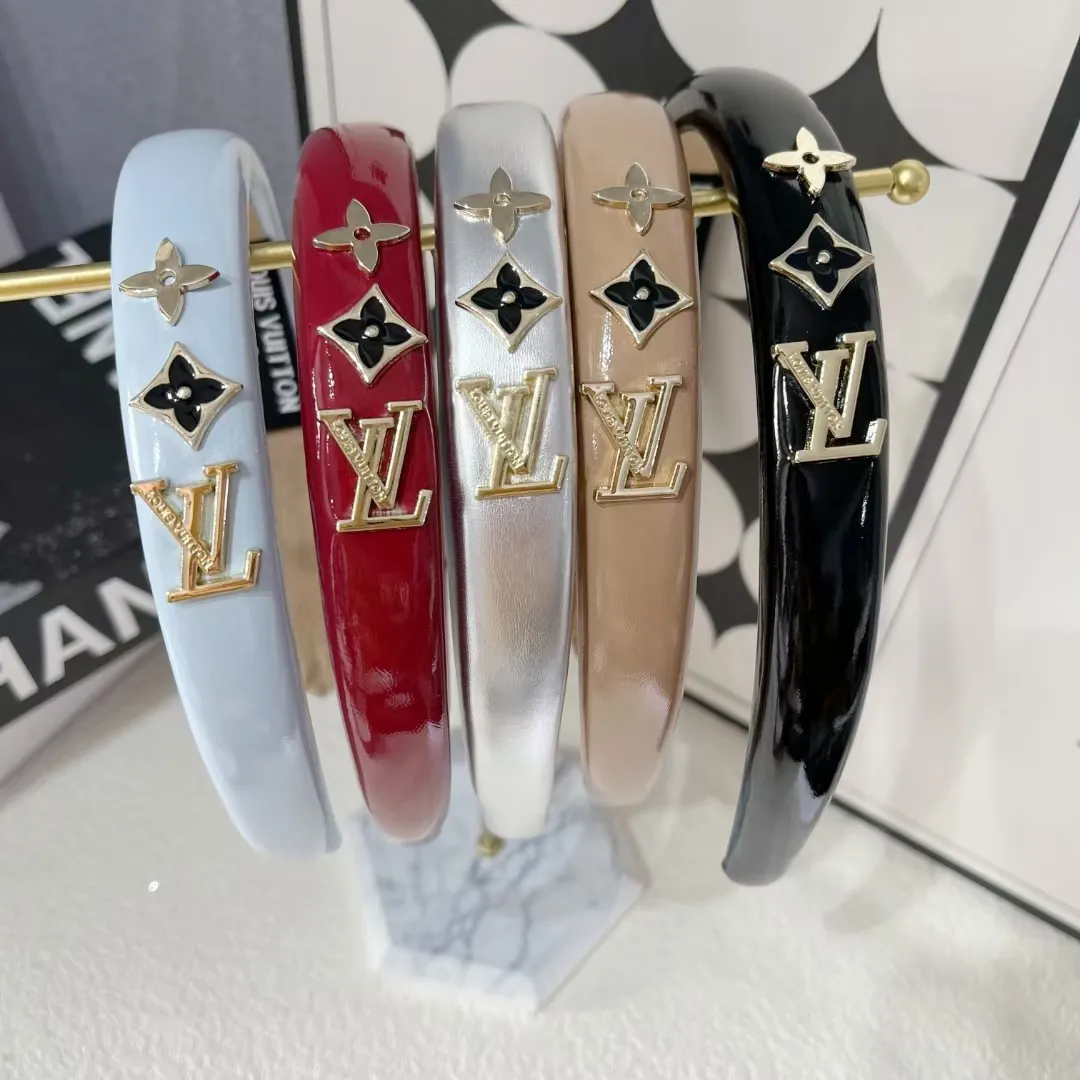 复古金属字母pu高级发箍女海绵新款皮质发卡压发法式气质头箍发饰:findsindex.com - 197653