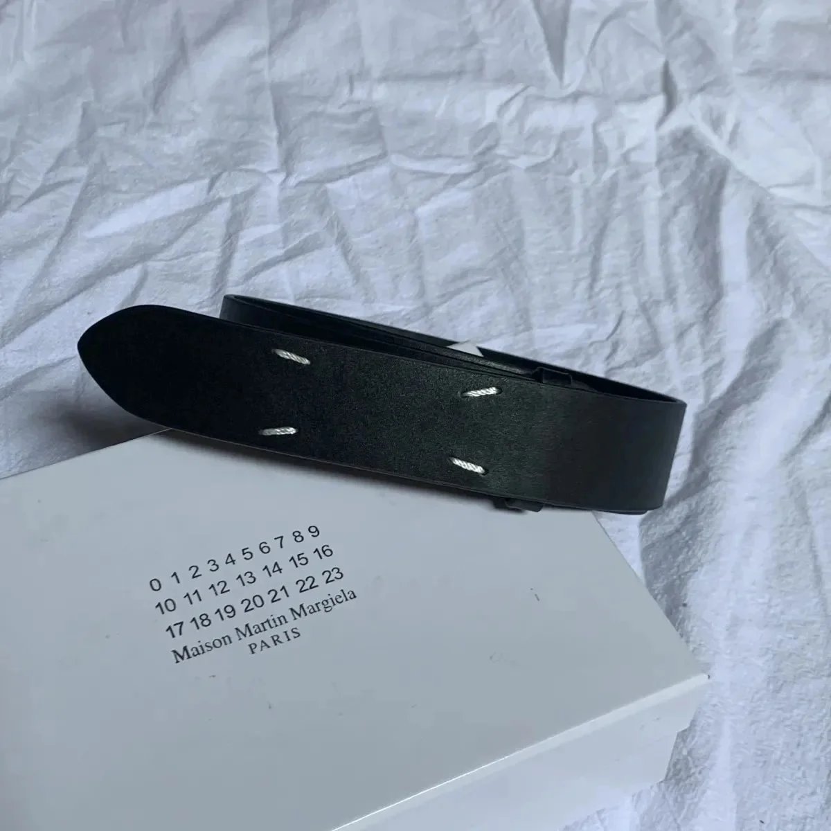 RF.Ma*giela风格头层牛皮四角手工缝线新款马吉拉黑色皮带针扣腰带:findsindex.com - 198132