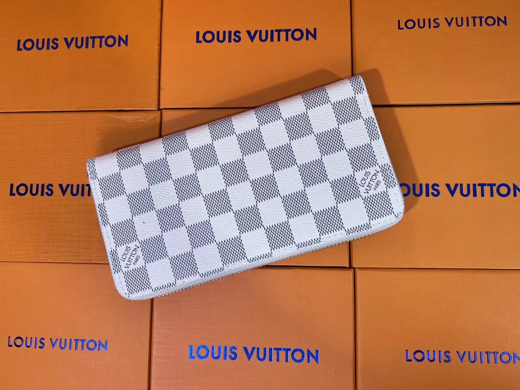 LV fashion wallet