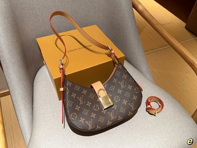 LV Bag: seller detail photo 7