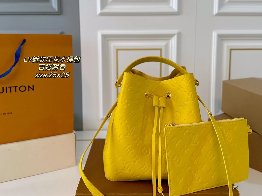 Louis Vuitton Handbags Mini top-handle handbag with detachable shoulder strap — 31
