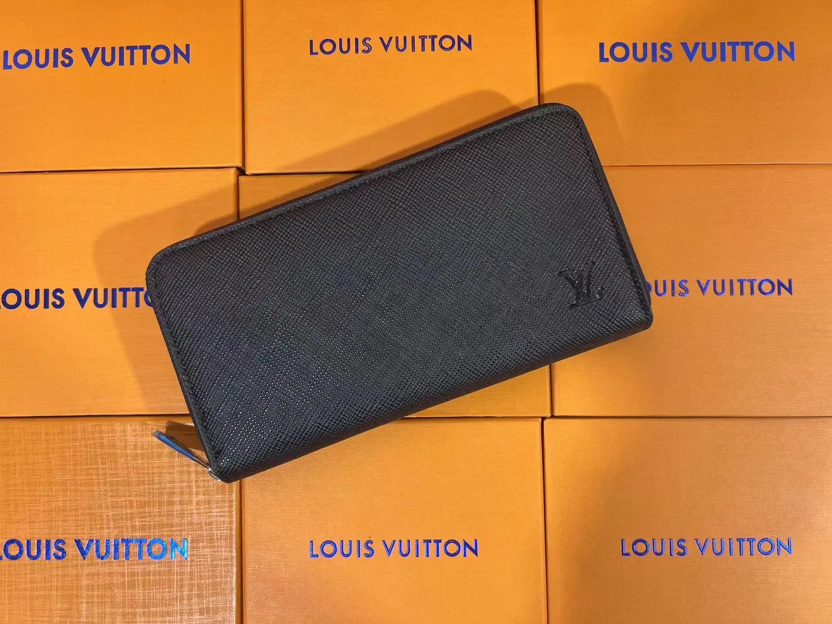 LV fashion wallet