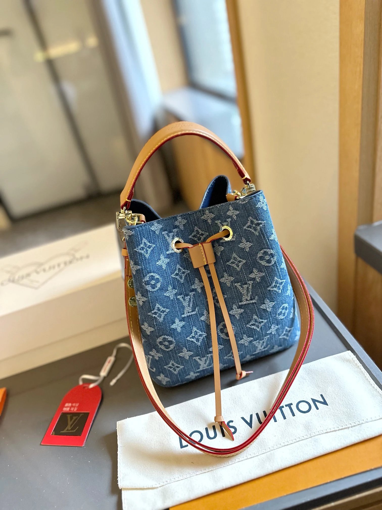 LV