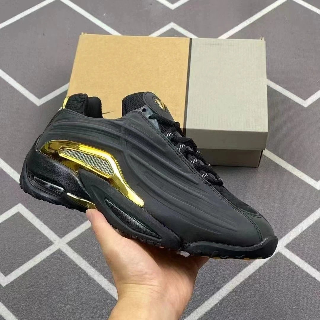 公鸭鞋--碳黑金边