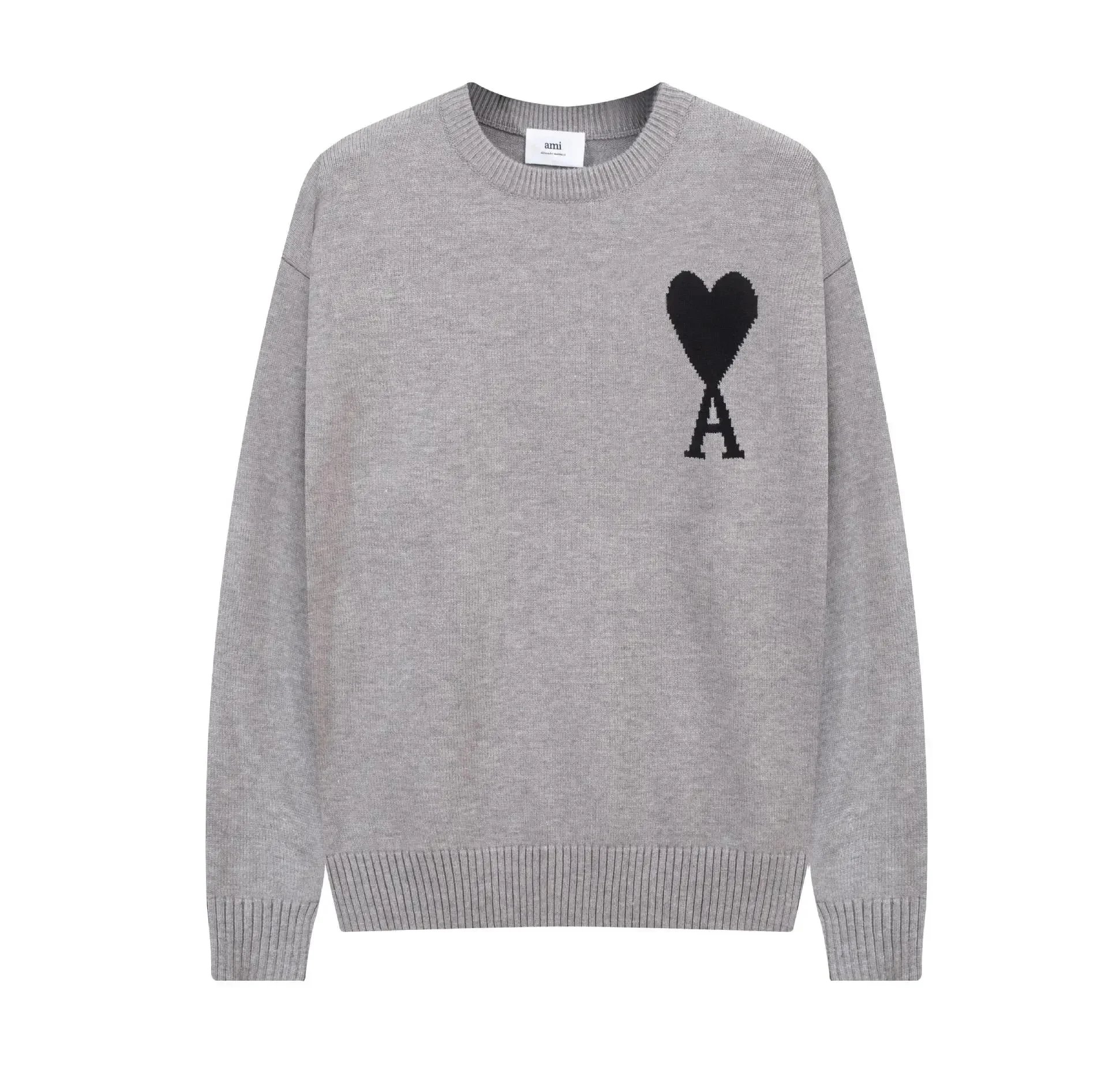A8 Classic Heart Round Neck Gray Black Heart
