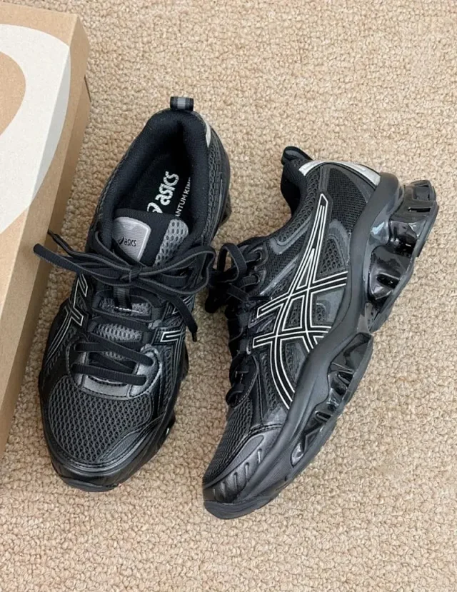 ASICS Sneakers Mesh with Segmented Gel Cushioning product detail image 2