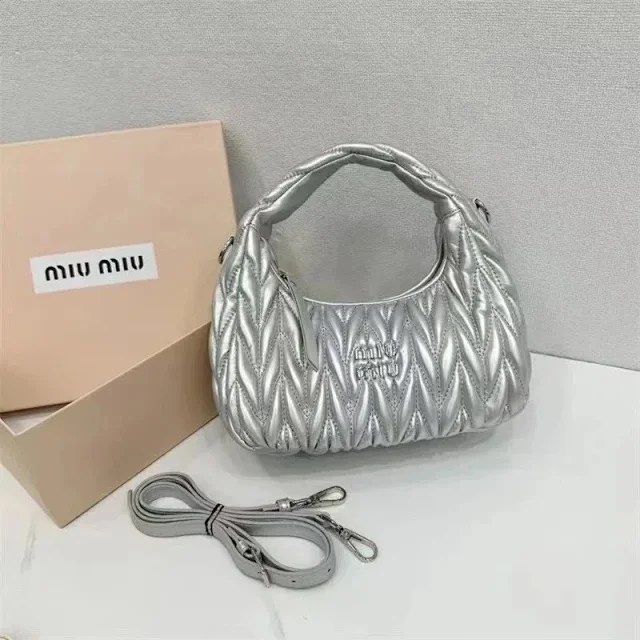 Miu Handbags YH-005 Quilted Hobo Handbag product detail image 1