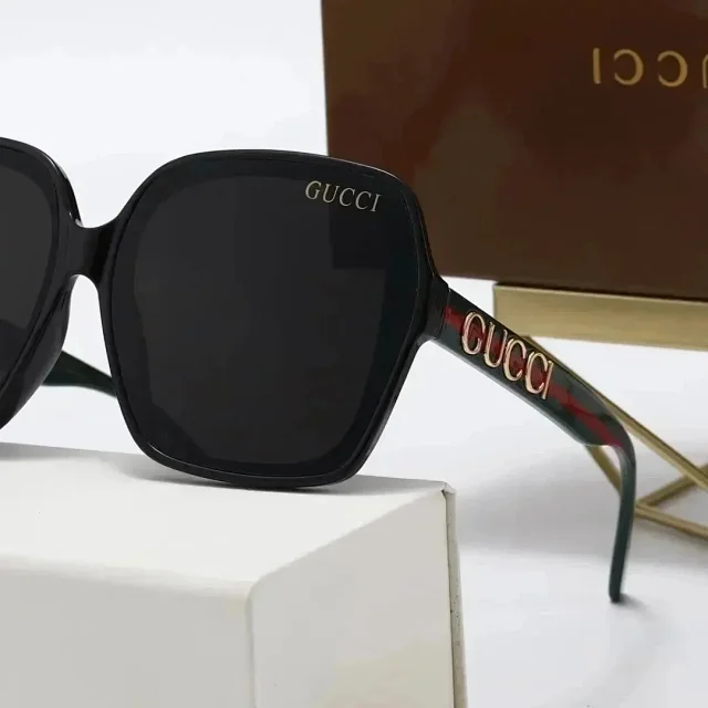 Gucci Eyewear 2293 Oversized Square Sunglasses product detail image 6