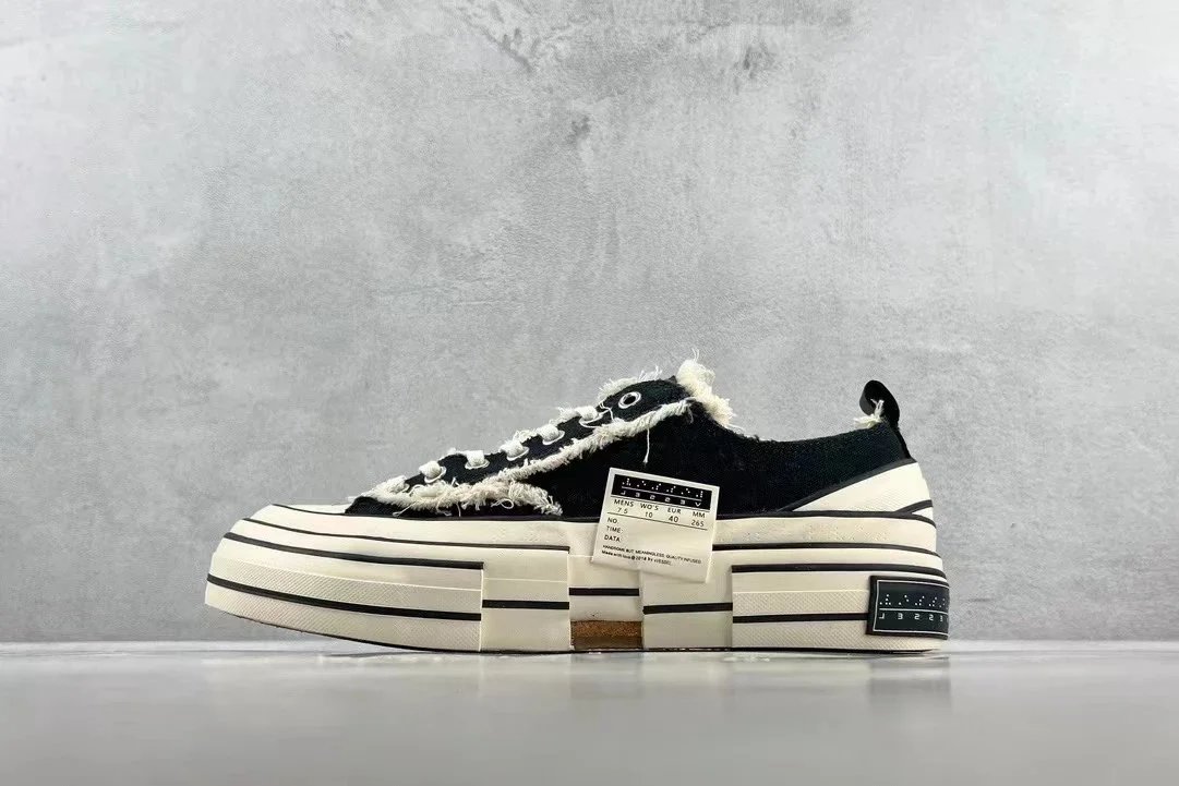 Maison Margiela Tabi Sneaker Black and White Canvas Sneakers - 4