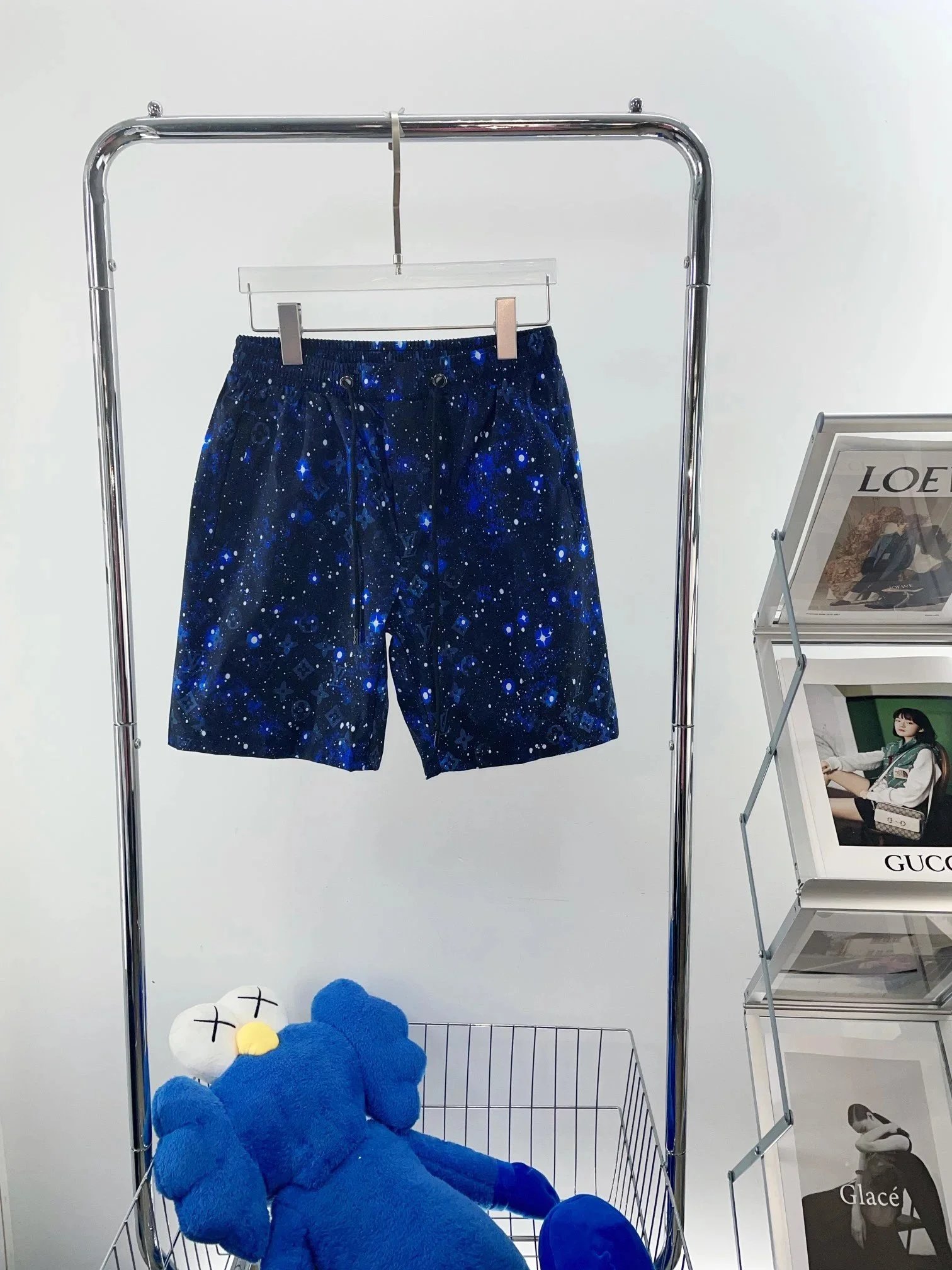 Louis Vuitton Shorts Elastic-waist drawstring logo-print image 10