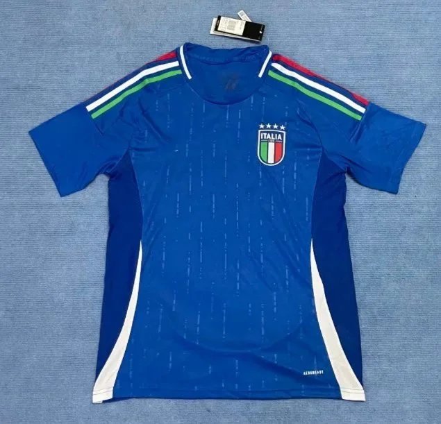 24–25 Italy home game
