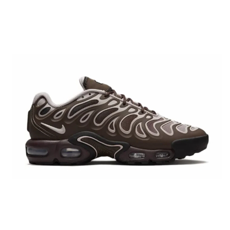 Nike Air Max Plus Drift Casual Sneaker photo 2