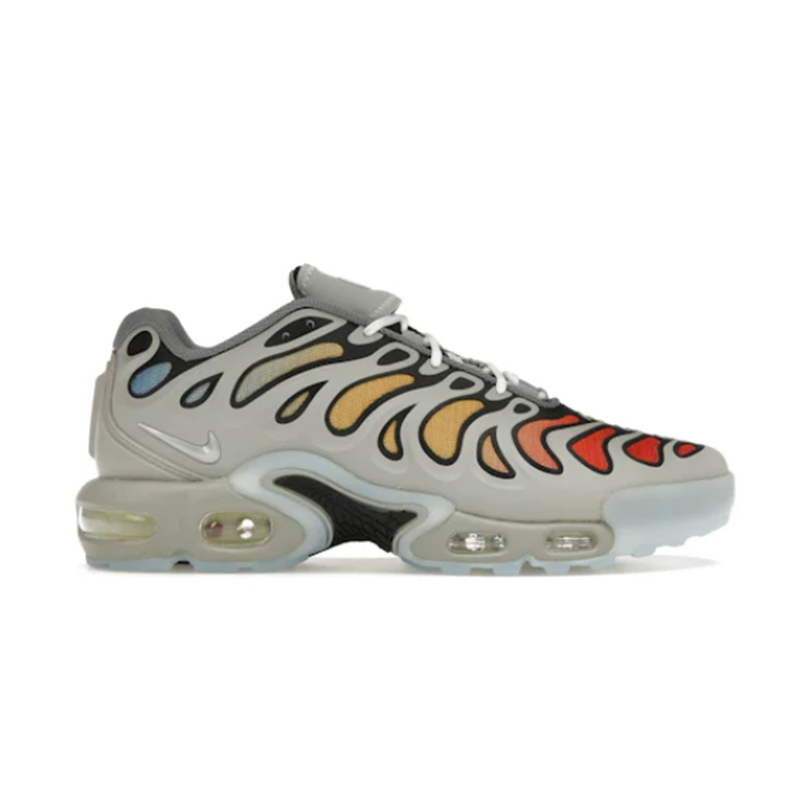 Nike Air Max Plus Drift Casual Sneaker photo 6