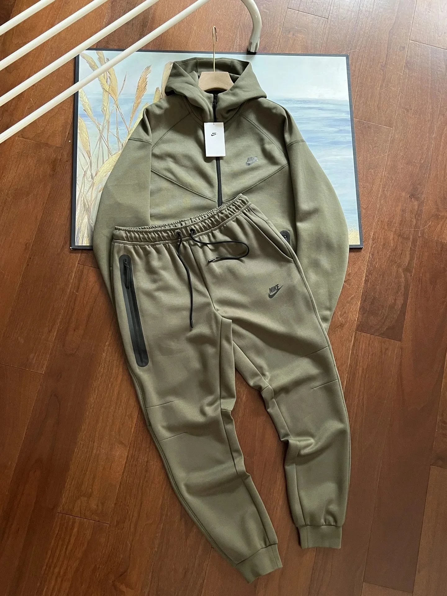 High Quality Activewear photo 3