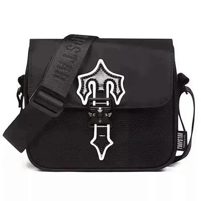 Trapstar Crossbody Bags Flap Bag with Logo Buckle product detail image 6
