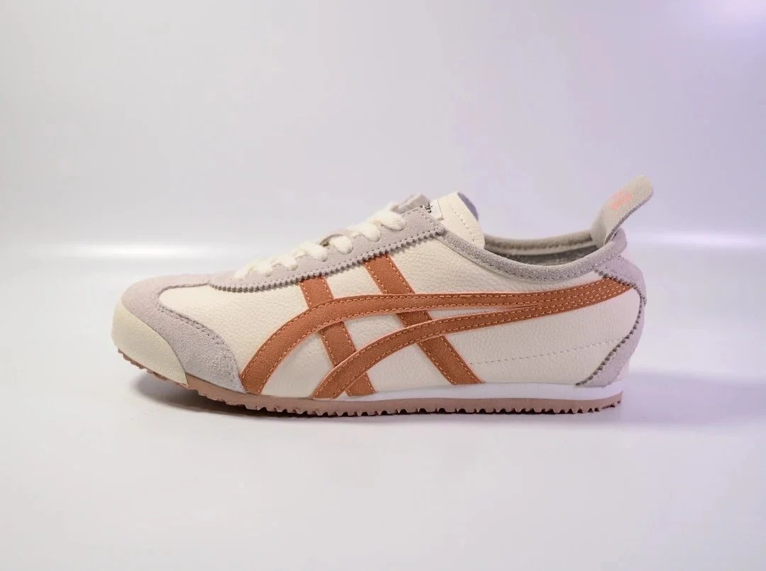 Onitsuka Tiger Onitsuka Tiger Mexico 66 Sneakers in Cream and Brown Beige